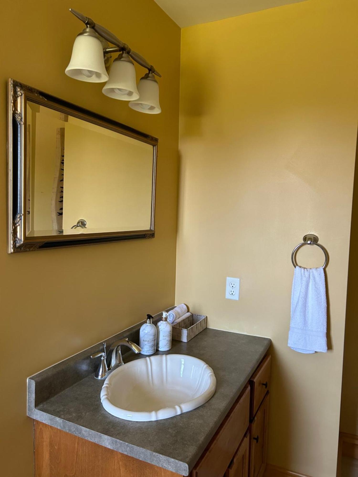Tides Inn Guest Suites Halls Harbour المظهر الخارجي الصورة